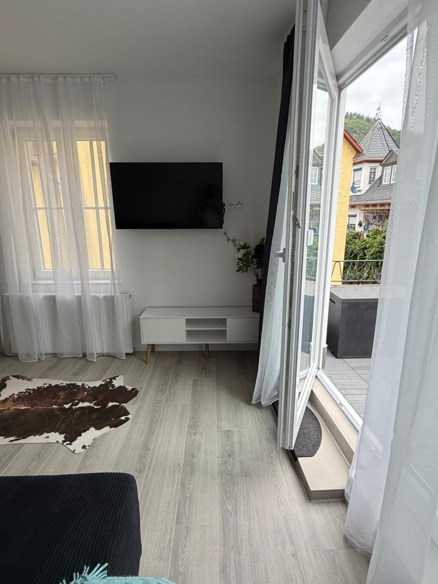 Апартаменты Haus Rubi Кохем Экстерьер фото